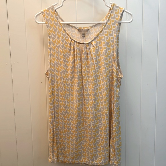 Banana Republic Tops - Yellow and grey Banana Republic tank